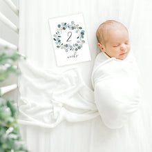 Load image into Gallery viewer, 2 weeks old milestone card for baby&#39;s first year and photo props.